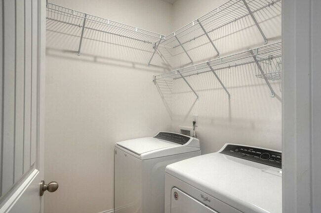 Building Photo - Charming 3 Bed, 2 Bath Home in Peaceful Ru...
