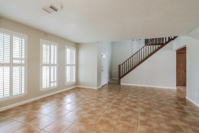 Building Photo - 21419 Park Willow Dr