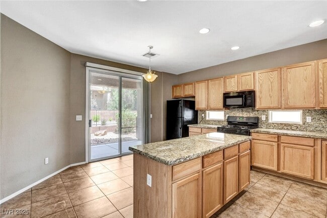 Building Photo - 8792 Parsons Ridge Ave