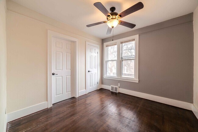 Building Photo - 3 Bedroom - 1 Bath - $1,350