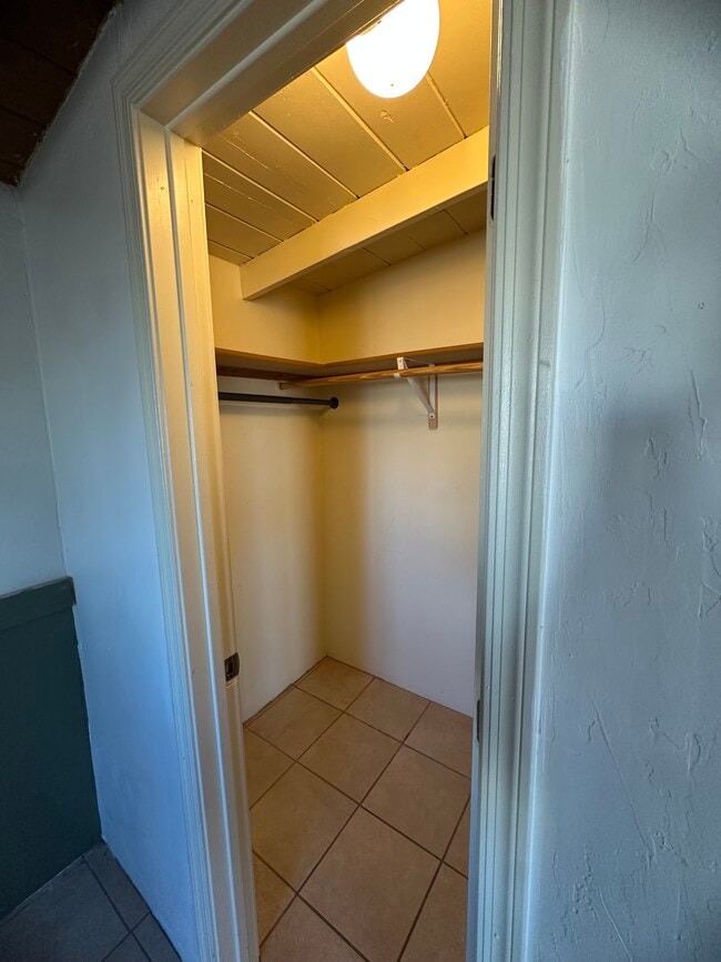 Building Photo - 174 W Borrego St