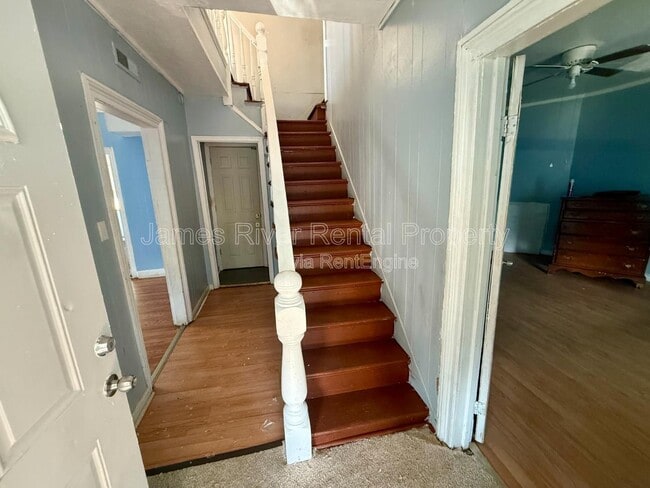 Building Photo - 900 Polk St