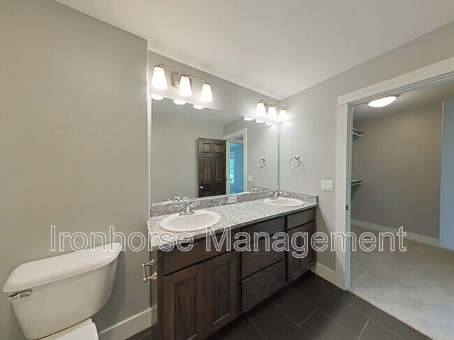 Building Photo - 2930 Warbler Way