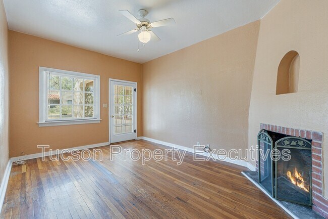 Building Photo - 1220 N Olsen Ave