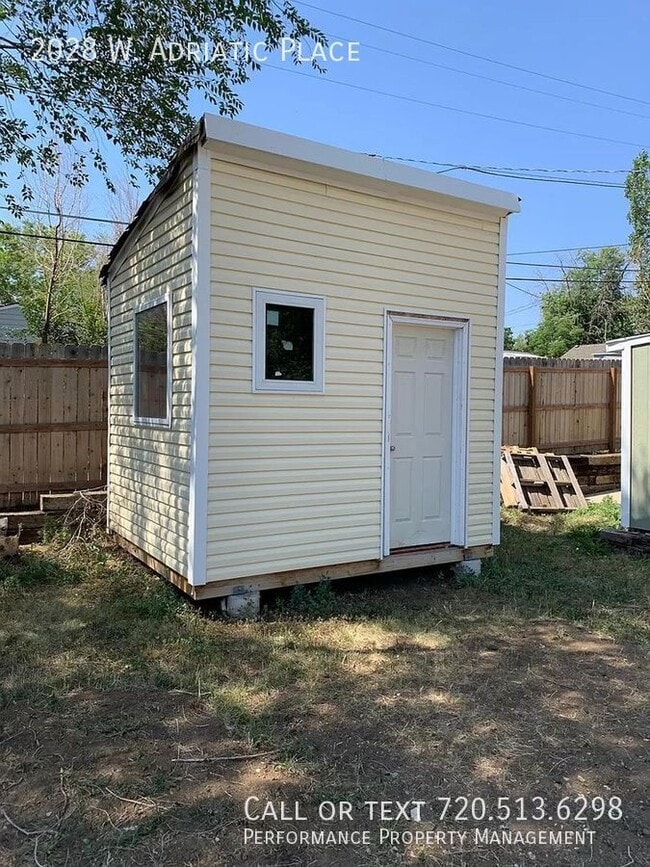 Building Photo - 2028 W Adriatic Pl