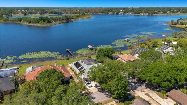 Building Photo - 6719 Fairway Cove Dr