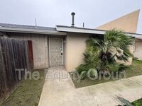 Building Photo - 737 S Spruce St