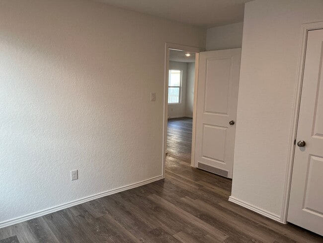 Building Photo - Dream Home in Seguin- 3 Bedroom / 2 Bath -...