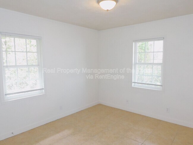 Building Photo - 1514 Gholson Ave S East