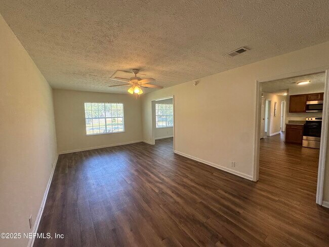 Building Photo - 5292 Julington Creek Rd