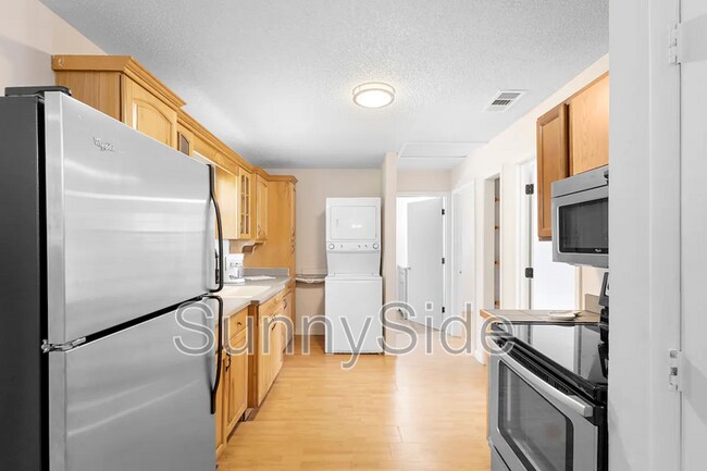 Building Photo - 3747 Florida 33