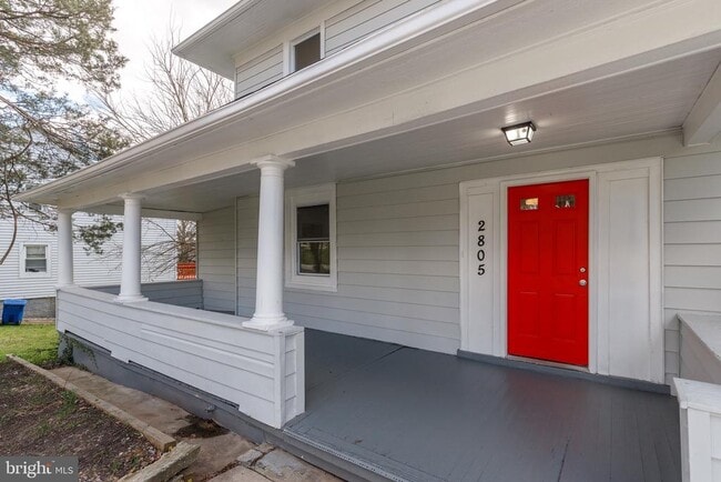 Building Photo - 2805 Hamilton Ave