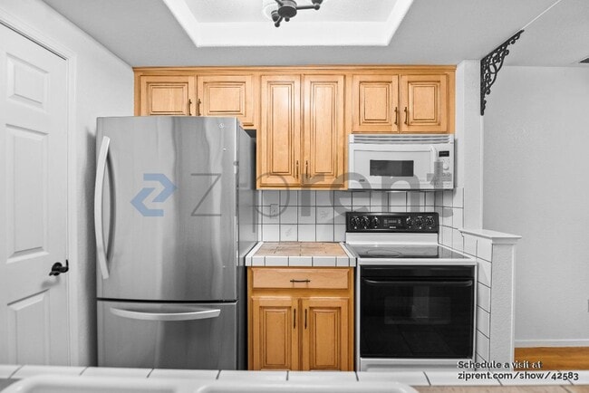 Building Photo - 714 Waterford Pl