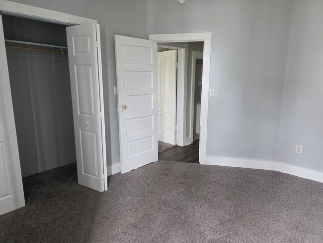 Building Photo - Spacious 2-Bedroom, 1-Bathroom Home – $1,300/Month | Move-In Special Available