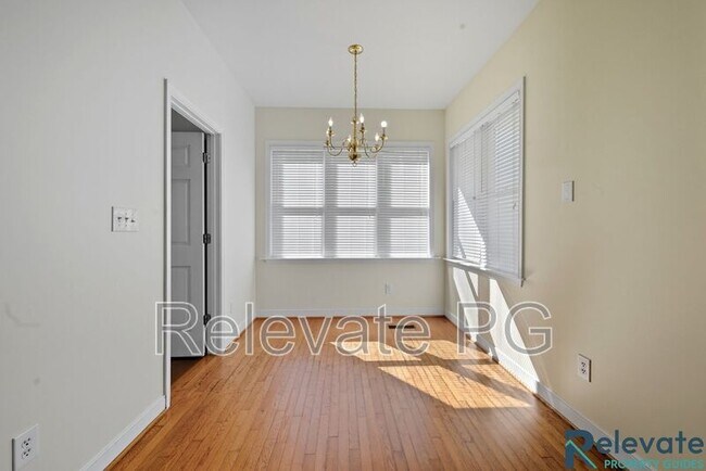 Building Photo - 1803 Rose Ave