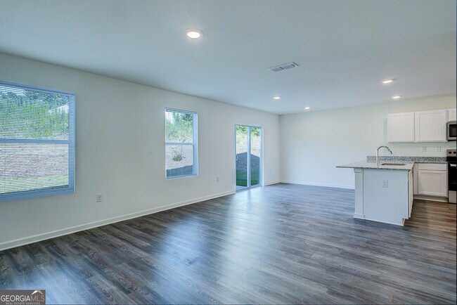 Building Photo - 322 Foxtrot Trl