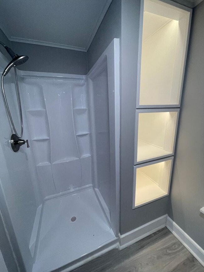 Building Photo - Walk to Williams College | Updated 3BR | Pet Friendly w/ Parking & Yard