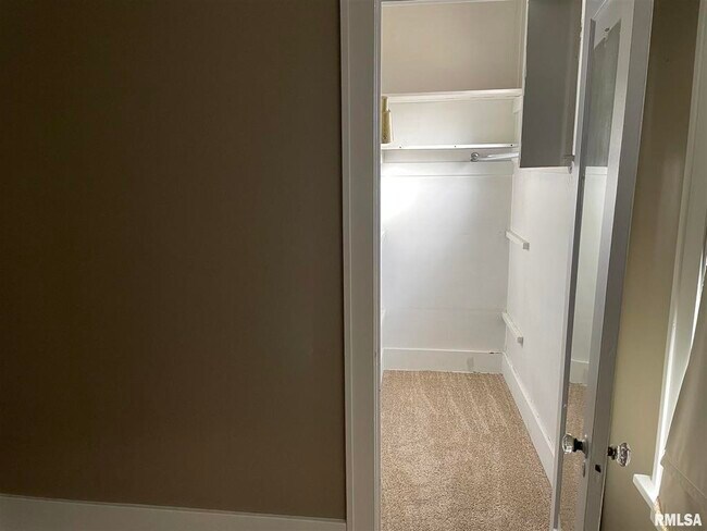 Building Photo - 2139 30th St