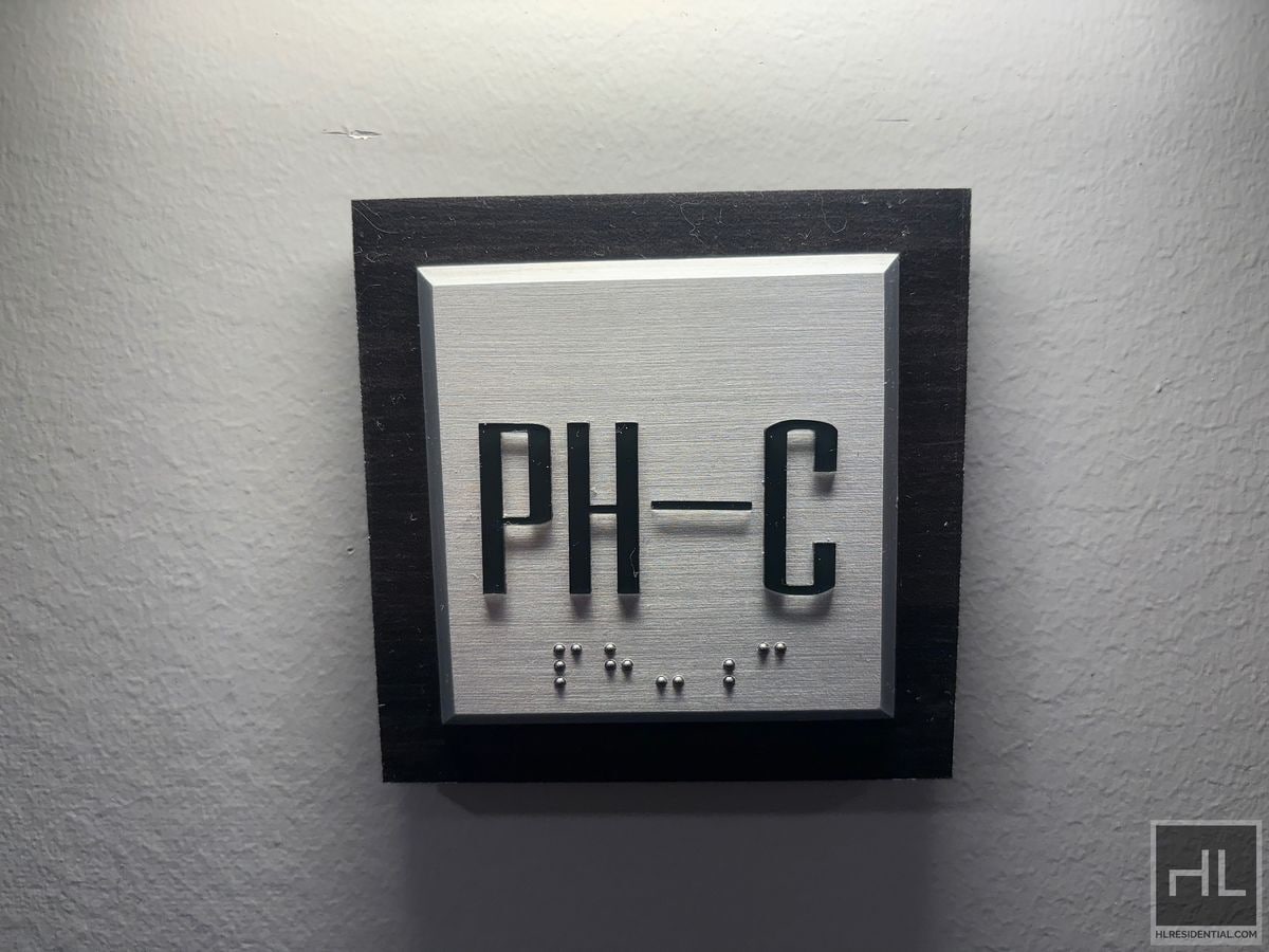 Building Photo - NORTHERN BOULEVARD