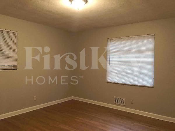 Building Photo - 3741 Culp Dr