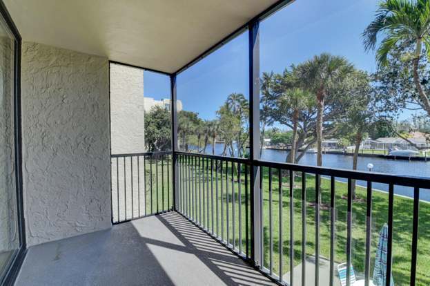 Building Photo - 14 Royal Palm Way
