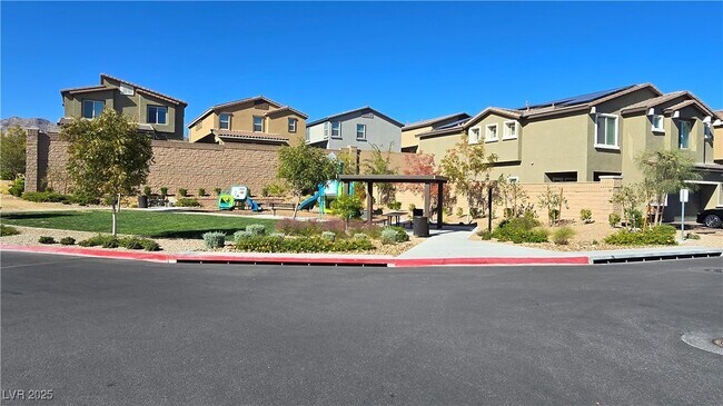 Building Photo - 10971 Meridian Flds Ave