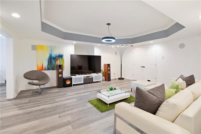 Building Photo - 265 Oakhurst Leaf Dr