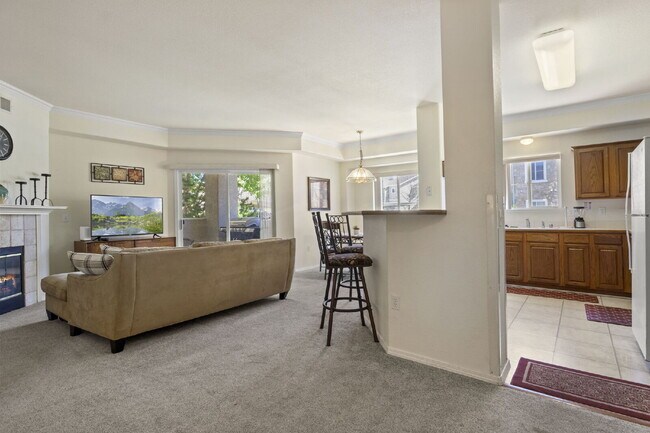 Building Photo - Fully Furnished Condo in Stratmoor Hills - Utilities Provided!