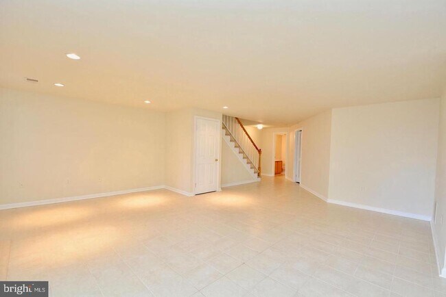 Building Photo - 7209 Burton Hill Ct