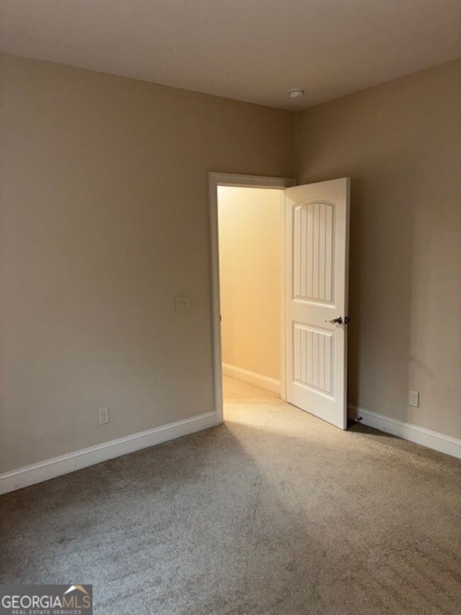 Building Photo - 216 Holm Pl