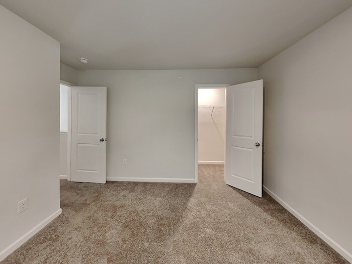 Building Photo - 50 Champions Ln