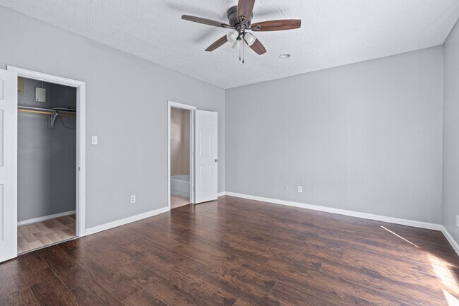 Building Photo - 12326 Kings Chase Dr