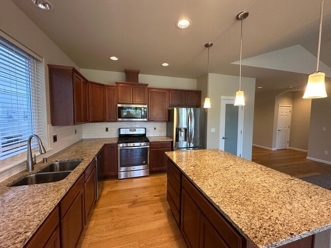Building Photo - 9546 6th Way SE