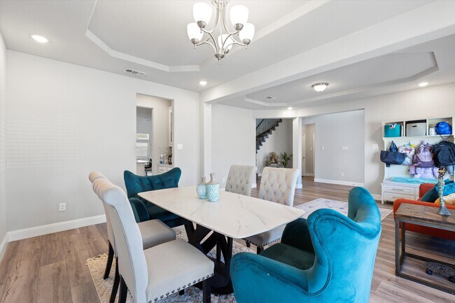 Building Photo - 1412 Summer Ln