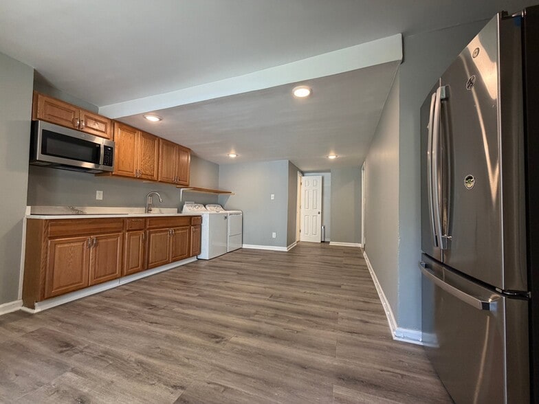 Building Photo - 2371 High Forest Ct