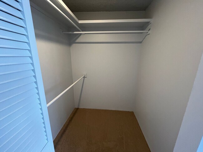 Building Photo - Academy Tower (Ward Ave/Honolulu) - 2 bedr...