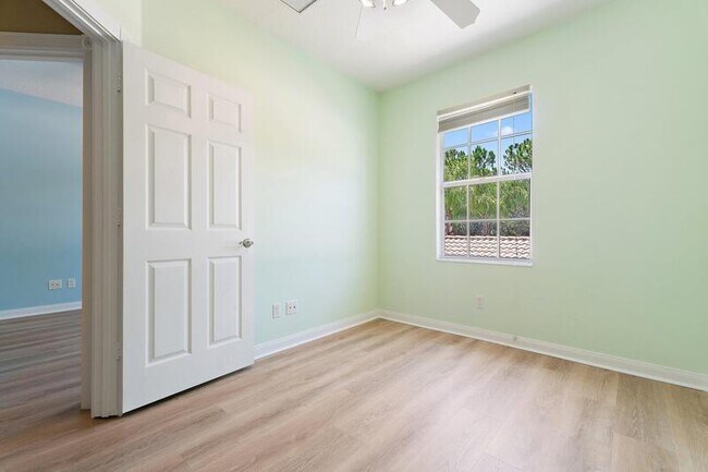 Building Photo - 4526 Illicium Dr