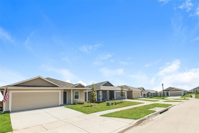 Building Photo - 827 Ginkgo Wy