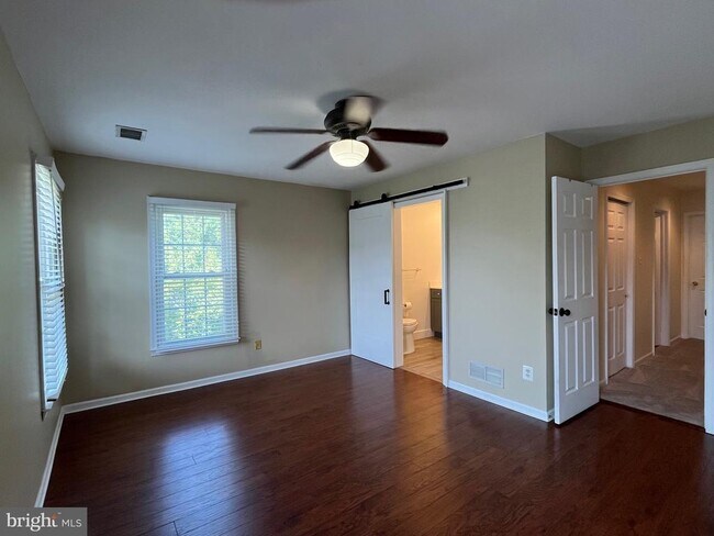 Building Photo - 865 Durant Ct