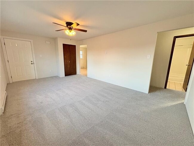 Building Photo - 927 Vance Ave