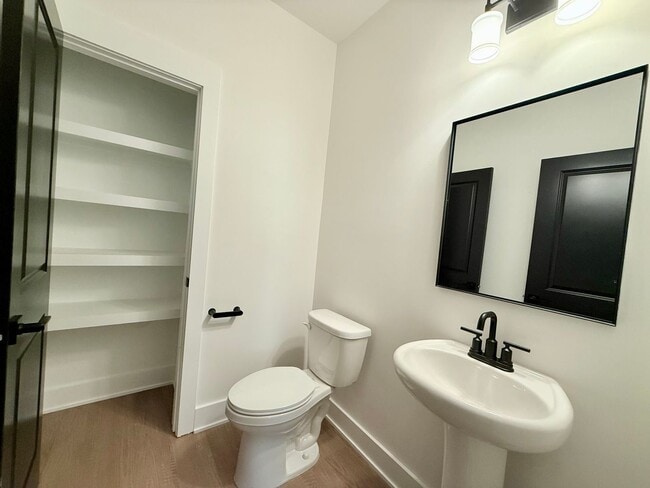 Building Photo - 2803 Fordwood Dr