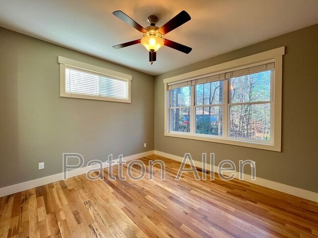 Building Photo - 12 Beaverdam Knoll Rd