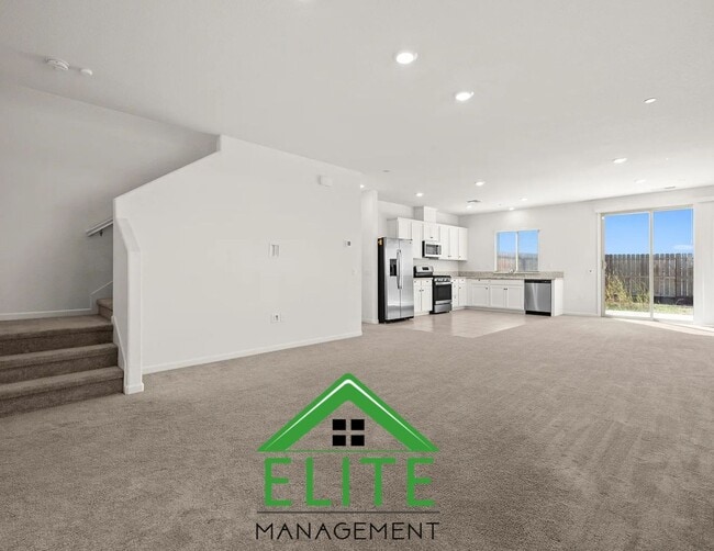Building Photo - Spacious 5-Bedroom Home in Rancho Cordova ...