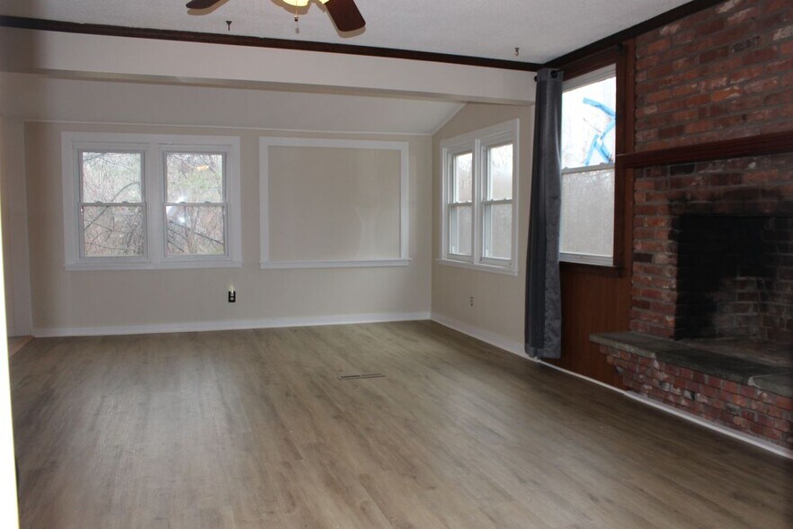 Building Photo - 38 Covey Rd