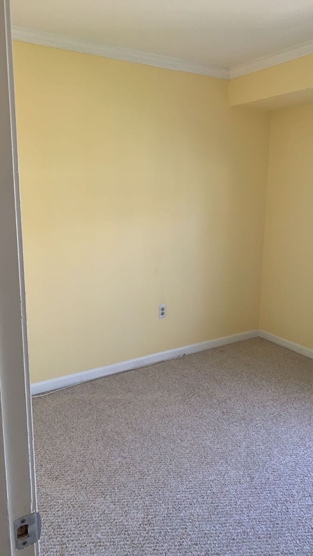 Building Photo - Top Floor Condo with Fireplace and Open Fl...