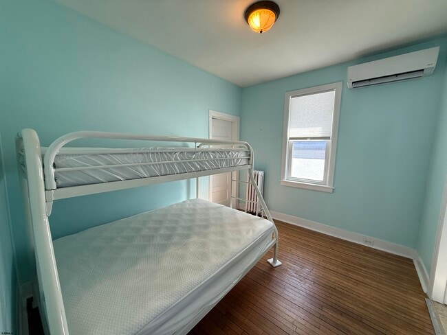 Building Photo - 3 N Wissahickon Ave