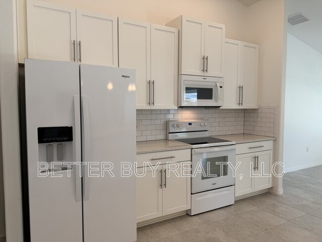 Building Photo - 16 Kalendar Ct