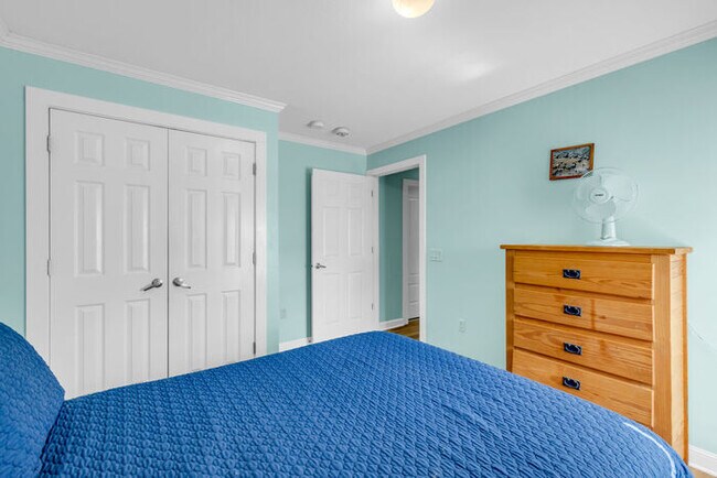 Building Photo - 171 Paradise Ave