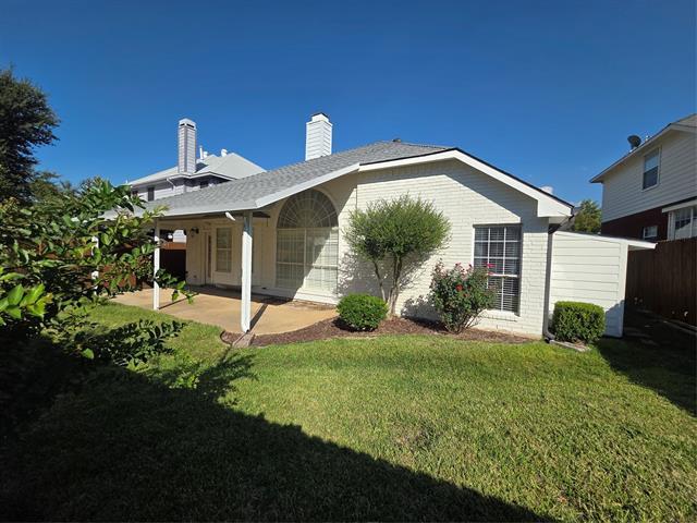 Building Photo - 2533 Potomac Dr