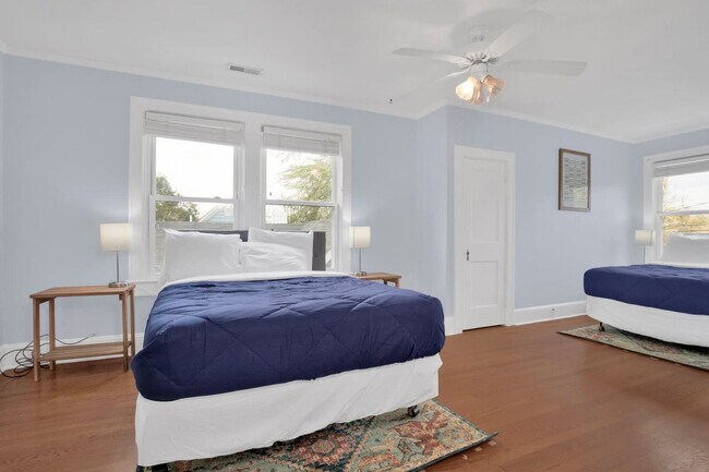 Building Photo - 1713 Fort Bragg Rd